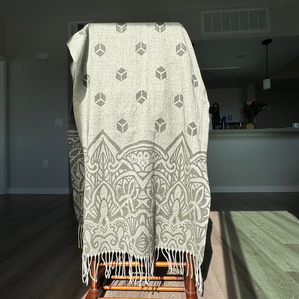 Cashmere Blend Reversible Gray Green Ornate Paisley Scarf Wrap Shawl 80x27